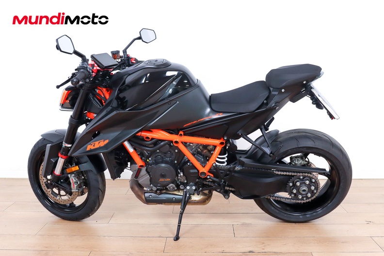 Motorbike image 5