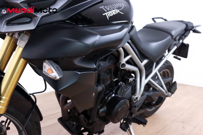 Motorbike image 9