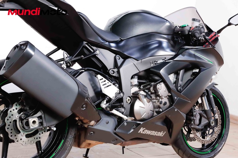 Motorbike image 3