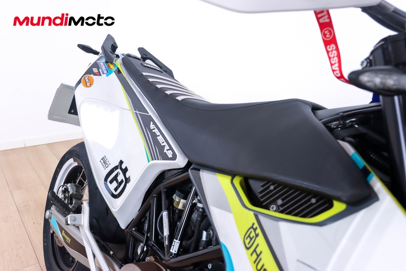 Motorbike image 12