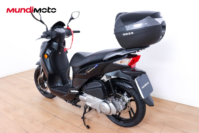 Motorbike image 6