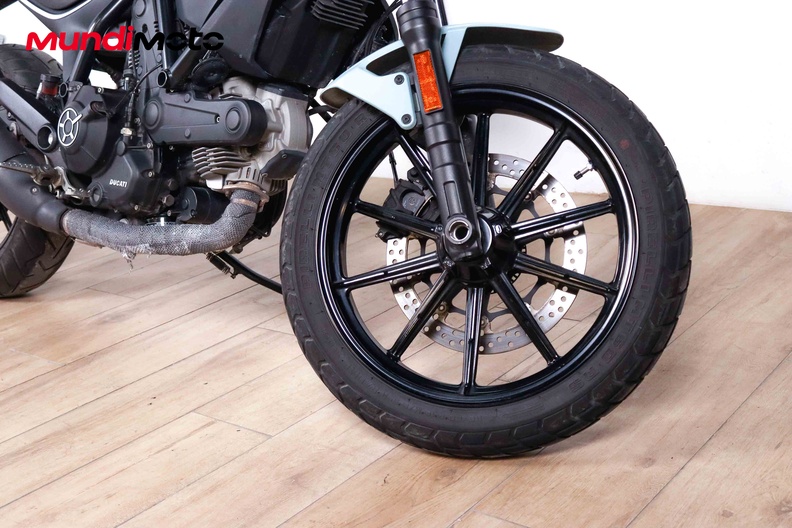 Motorbike image 12