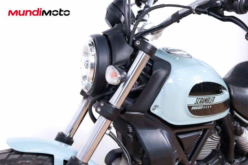 Motorbike image 8