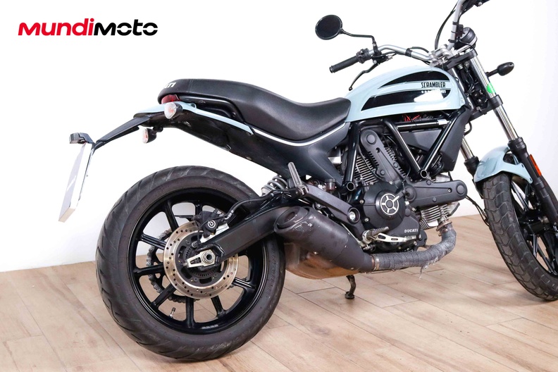 Motorbike image 3