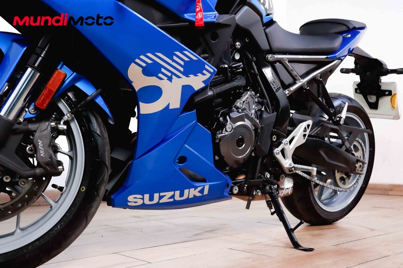 Motorbike image 8