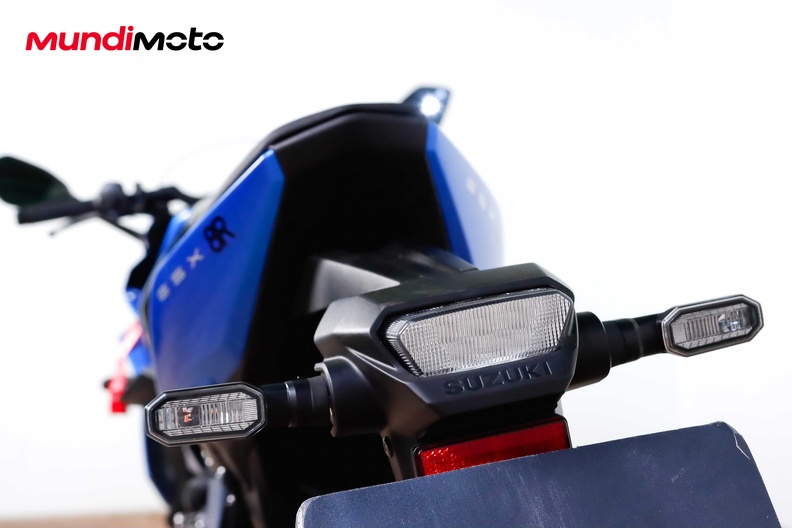 Motorbike image 9