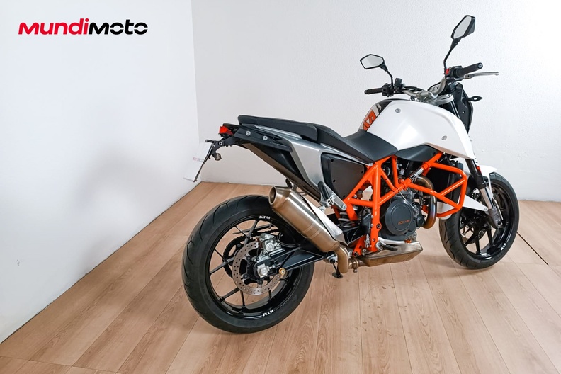 Motorbike image 2
