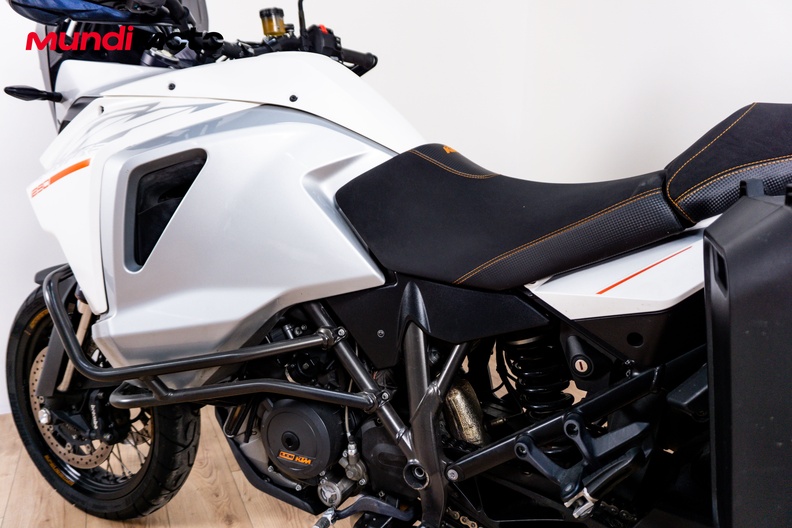 Motorbike image 8
