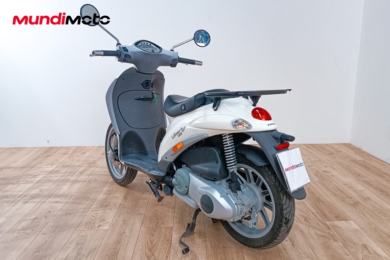 Motorbike image 7