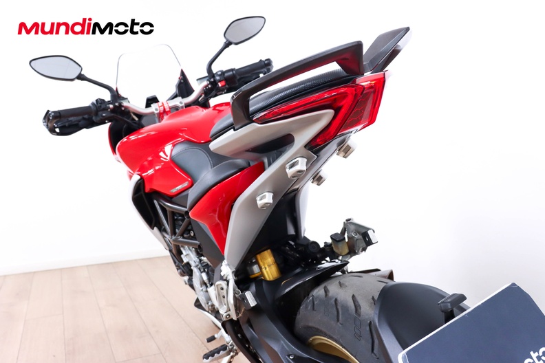 Motorbike image 9