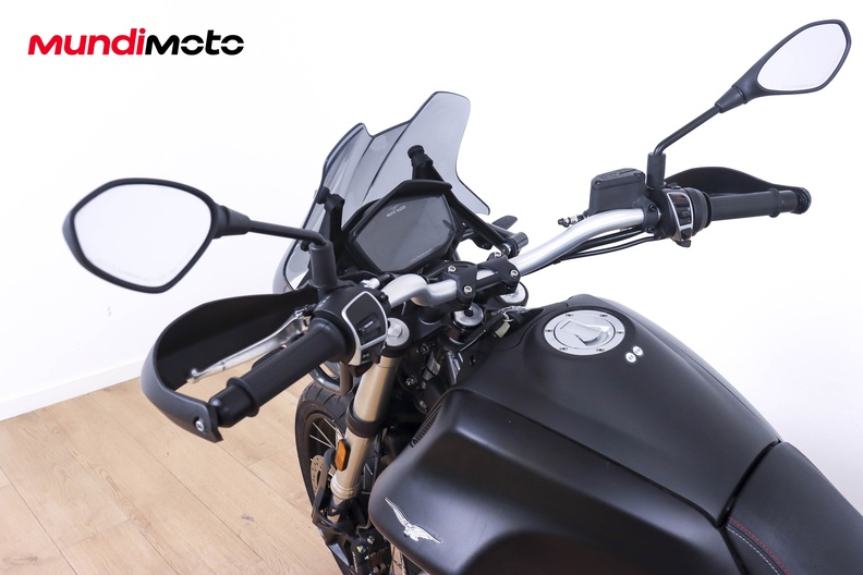 Motorbike image 10