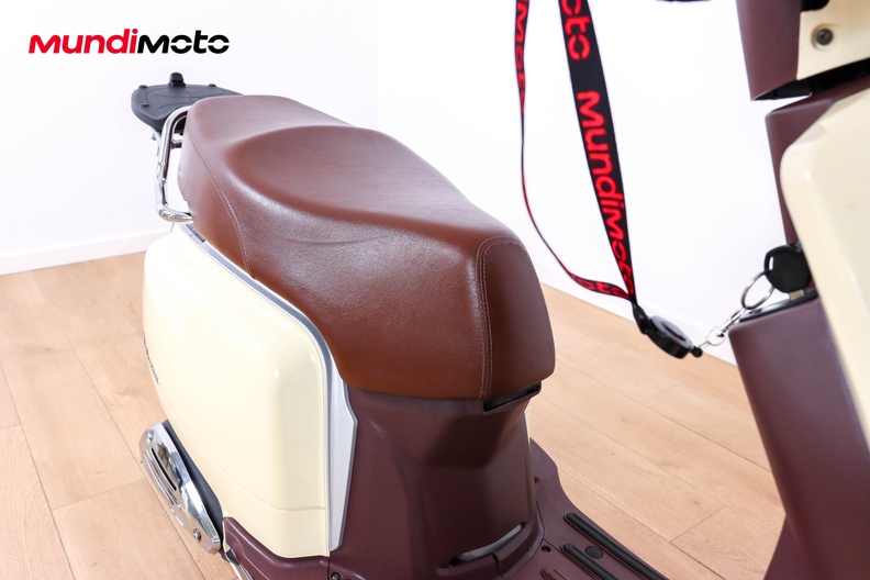 Motorbike image 12