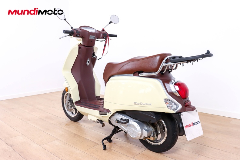 Motorbike image 7