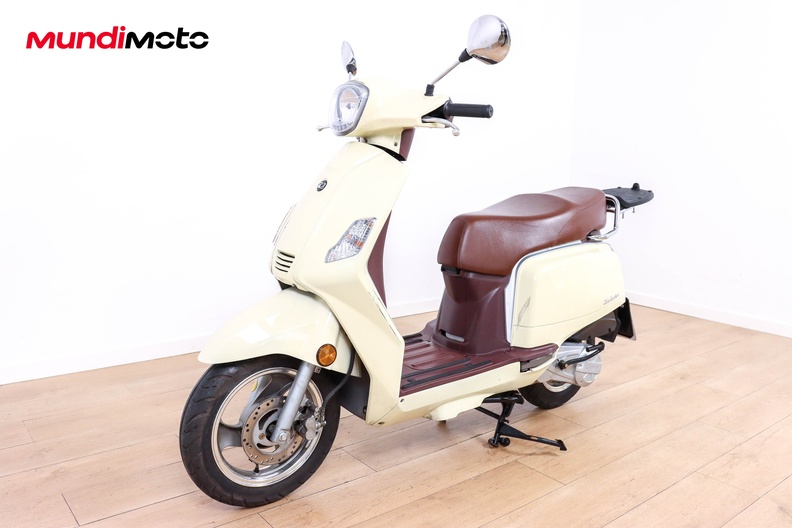 Motorbike image 6