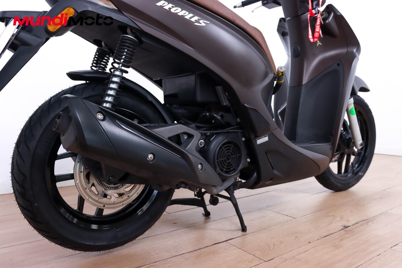 Motorbike image 3