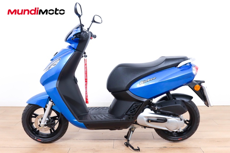Motorbike image 5