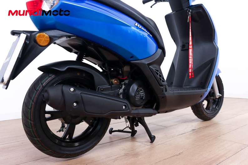 Motorbike image 3