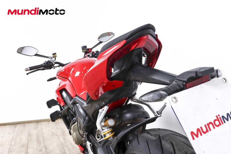 Motorbike image 9