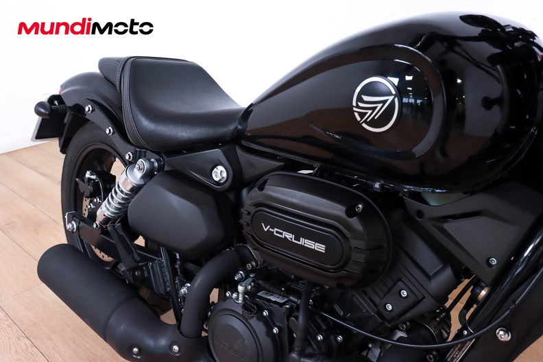 Motorbike image 13