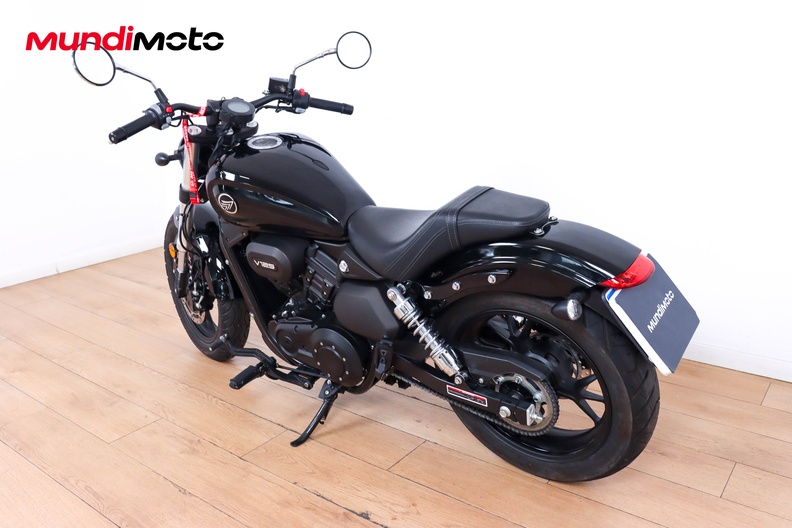 Motorbike image 6