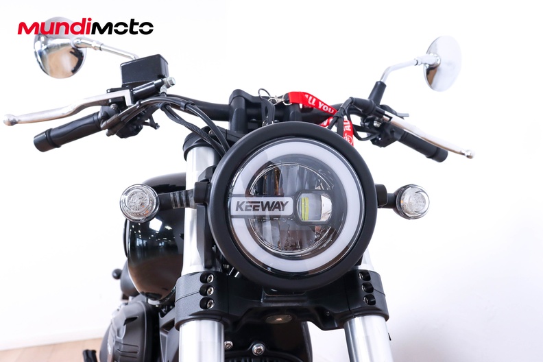 Motorbike image 4