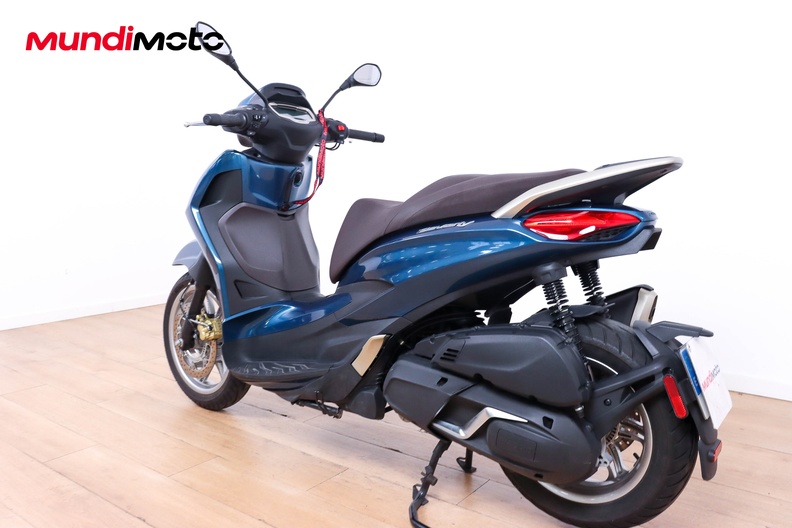 Motorbike image 7
