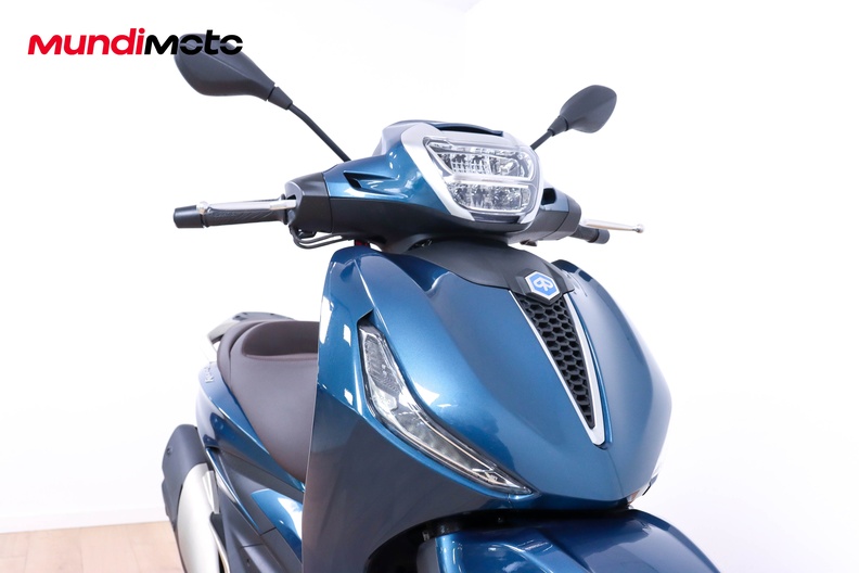 Motorbike image 4