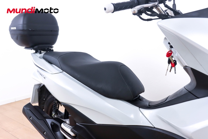 Motorbike image 12