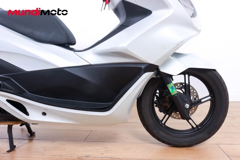 Motorbike image 13