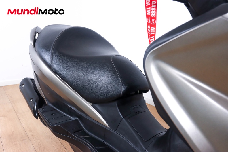 Motorbike image 12