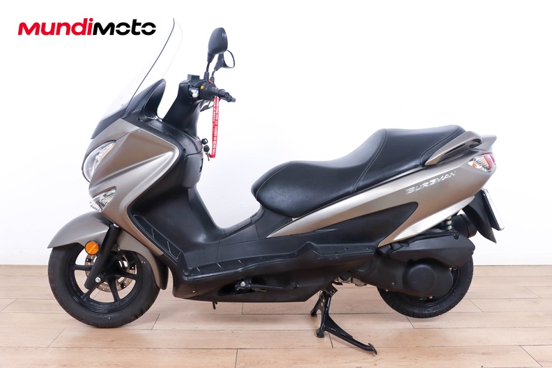 Motorbike image 5