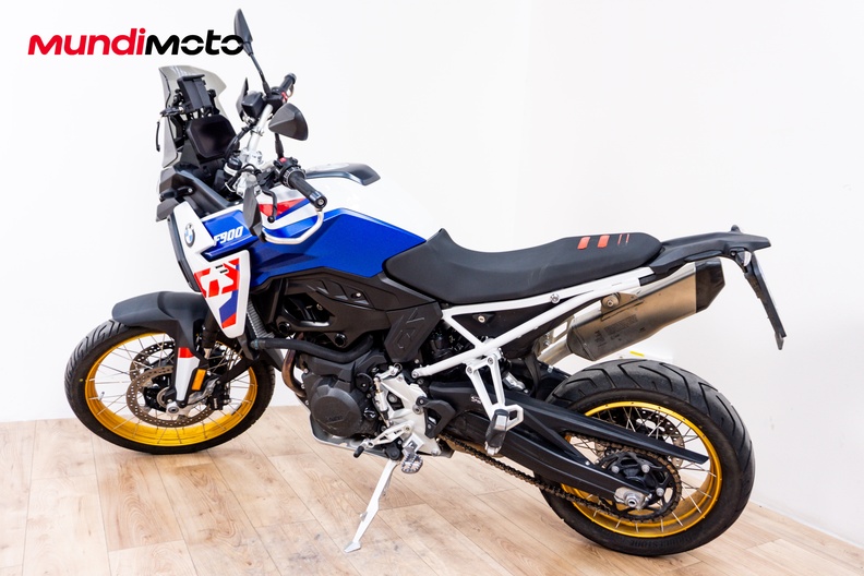 Motorbike image 7