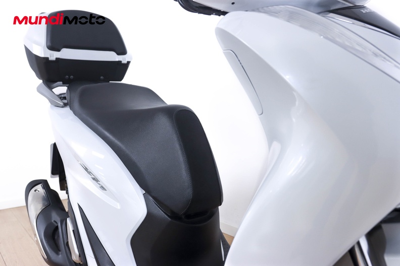 Motorbike image 12