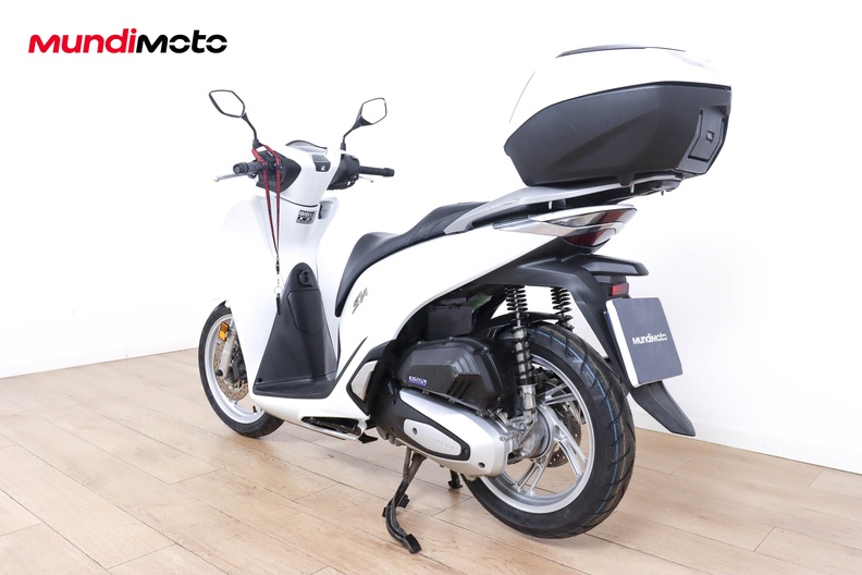 Motorbike image 6