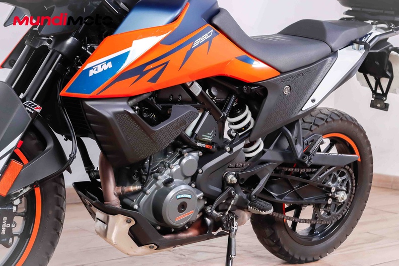 Motorbike image 8
