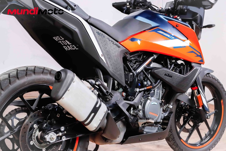 Motorbike image 3