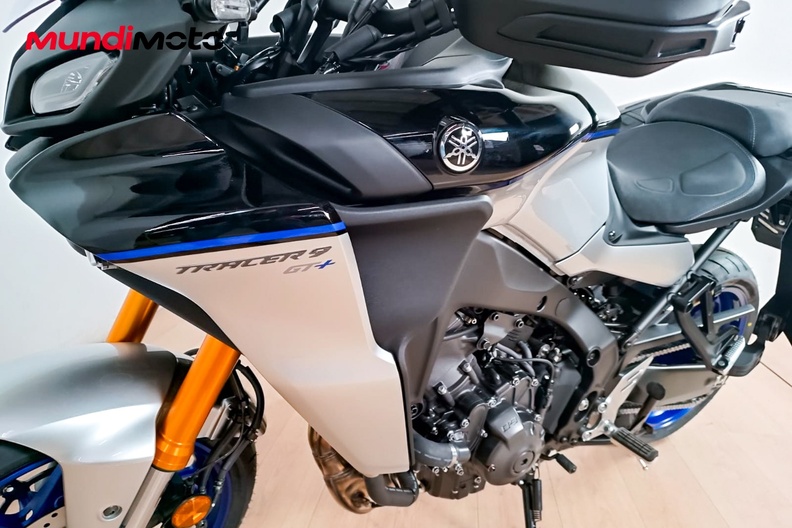 Motorbike image 9