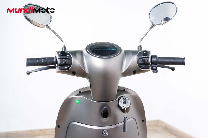 Motorbike image 10