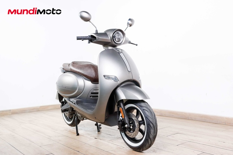 Motorbike image 1