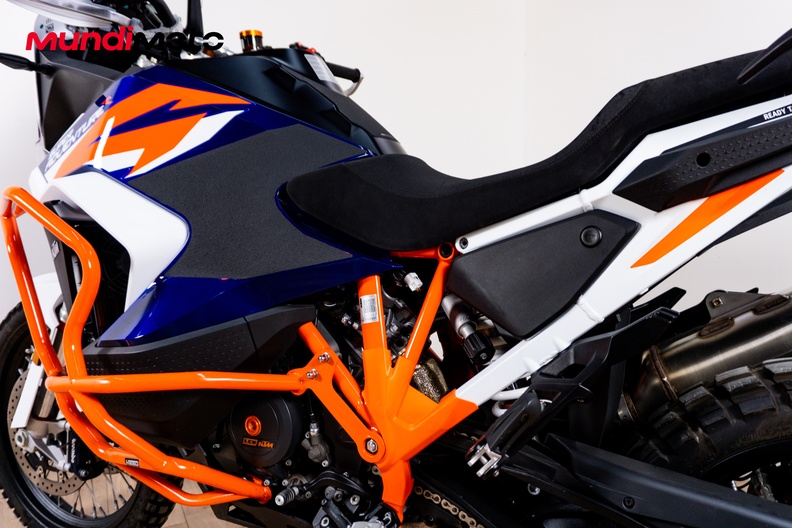 Motorbike image 8