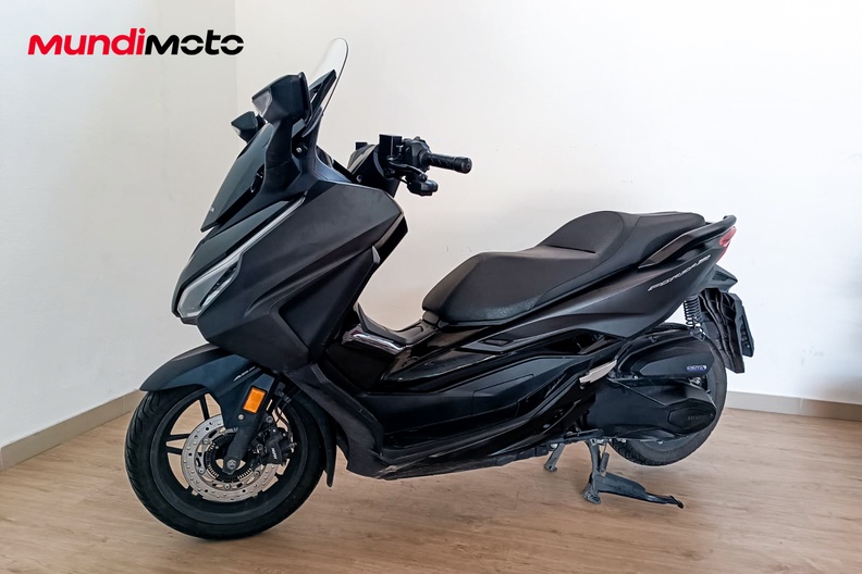 Motorbike image 6