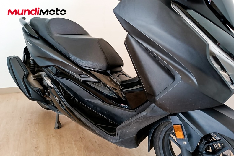 Motorbike image 4