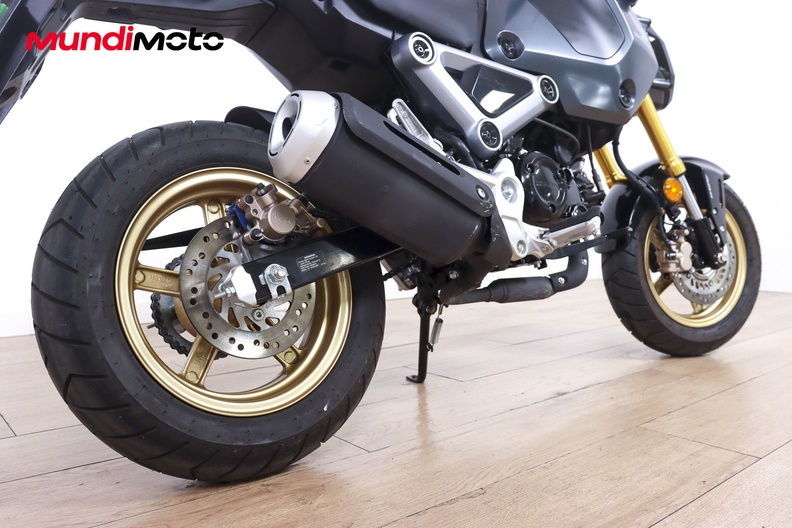 Motorbike image 3