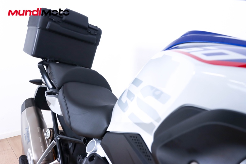 Motorbike image 12