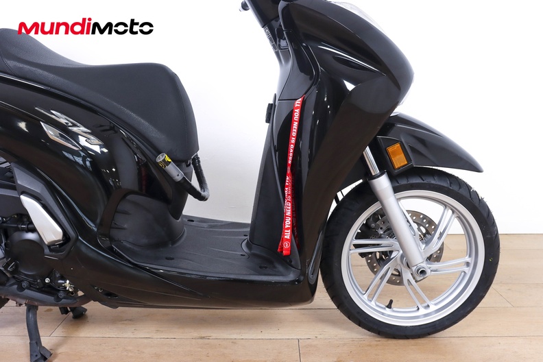 Motorbike image 13