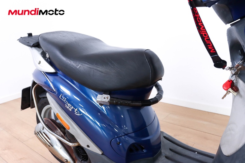 Motorbike image 13