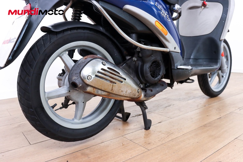 Motorbike image 3