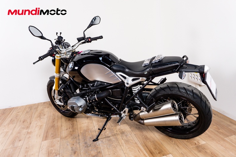Motorbike image 7