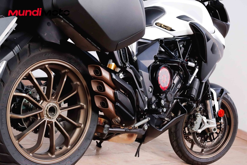 Motorbike image 3