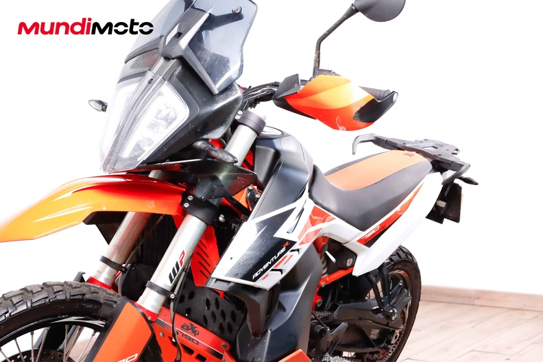 Motorbike image 8